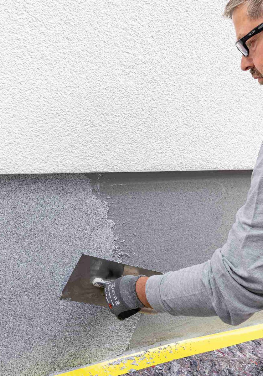 Sto: Natursteinputze für Fassaden und Innenwände in 24 neuen Farbtönen