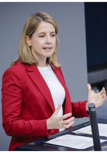 Verena Hubertz wird neue Bundesbauministerin