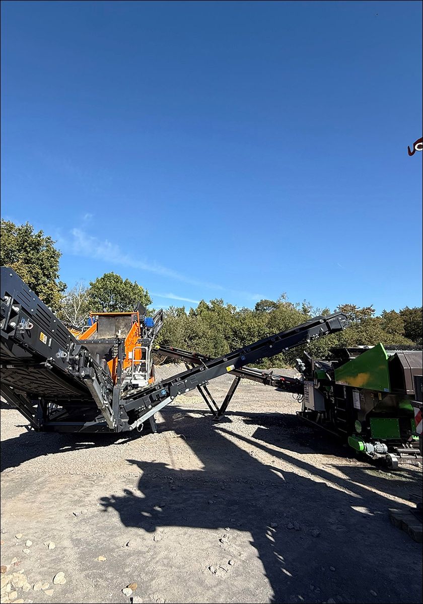 Mesda und Hako: Maschinenkombination für EBV-konforme Recyclingbaustoffe