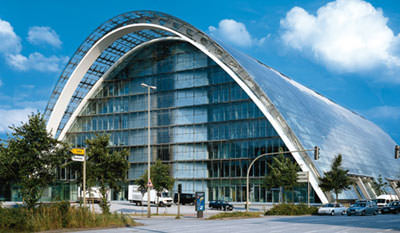 Berliner Bogen, Bürogebäude, Neubau, Stahlbau-Architekturpreis, Glashaut, Glaskuppel, Gewerbebau, Stahlträger, Stahlbetongewölbe, Wintergärten, Wärmedämmung, Dämmplatten, Architektenbüro Bothe, Richter und Teherani, Dämm-Material, Mineralschaumplatten, Mischtechnik, Silotechnik
