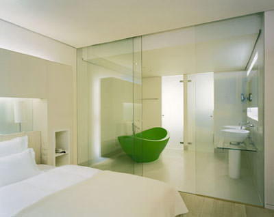 Hotel Side, Hamburg, Architekt Jan Störmer, Design-Hotel, Matteo Thun, Glasfassade, Innenfassaden, Akustikbeschichtung, Lichtinstallation, Seaside Hotel, Andrée Putmann, Philippe Starck, Paramount, Royalton, Architektur, Innengestaltung, Möblierung