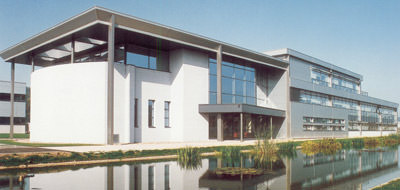 ASTRON Hallen + Bausysteme
