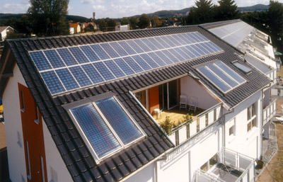Solarstrom, Einspeisevergütung, Anschaffungskosten, Photovoltaik, Rendite, Erstellungskosten, Photovoltaikanlagen, Solarzellen, Solarstromanlagen, Solarmodule