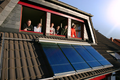 Vakuumröhrenkollektor, Solarwärmeanlage, Röhrenkollektor, Vakuumröhrenkollektoren, Solarwärmekollektoren, Solarwärmekollektor, Solarkollektoren, Solarkollektor, Sonnenkollektoren, Sonnenkollektor, Evacuated Tube Collector, Heizungsunterstützung