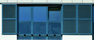 Fensterladen, Schiebelamellen, Schiebeladen, Fensterläden, Sichtschutz, Sonnenschutz, Wohnungsbau, Verwaltungsbau, Lamellen, Schiebelamellensystem