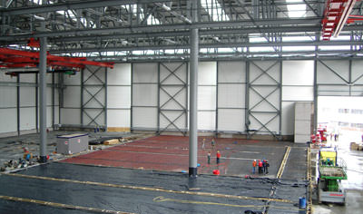 Industrieflächenheizung, Flächenheizung, Fußbodenheizung, Hallenheizung, Airbus Fertigungshalle, Hamburg Finkenwerder, Industriestrahlungsheizung