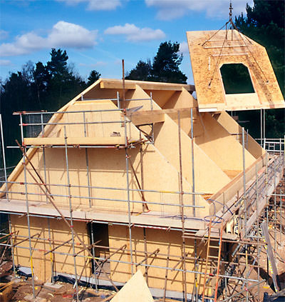 Fertigteilbau in Element-Bauweise mit Sandwichelementen - hier eine Geschossaufstockung
