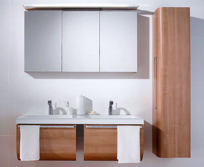 Waschplatz, Bad, Wohnbad, Einzelwaschplatz, Badeinrichtung, Badezimmer, Einzelwaschtisch, Waschtisch, Spiegel, Doppelwaschtisch, Schrankelemente