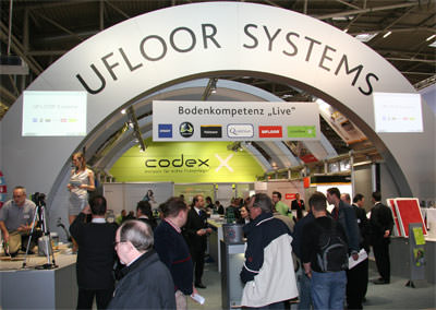 Fliesen verlegen, Codex, Verlegesysteme, Fliesenleger, Fliesen, Naturstein, Natursteinleger, Wandspachtelmasse, Balkon-Drainage, Spachtelmasse, Fliesenverlegesystem, Balkudrain, Drainage