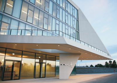 Tageslichtnutzung, Tageslicht, Lichtentwurf, Belichtung, Kunstlicht, Architekturbeleuchtung, technische Leuchte, B�roleuchte, Beleuchtung, Innenbeleuchtung, technische Leuchten, B�roleuchten, Lichtlenkung