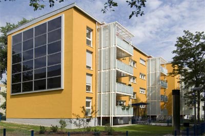 Niedrigenergiehaus, 3-Liter-Haus, Null-Heizkosten-Haus, Heizfenster, Solarzellen, Solarkollektoren, kontrollierte Bel�ftung, Entl�ftungsanlage mit W�rmer�ckgewinnung, L�ftungsanlage, dreifach verglaste Fenster, Fensterheizung, energiesparendes Bauen