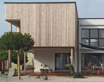 Vergraute Holzoberfl�che, Holzvergrauung, Holzfassade, Vergraute Holzfassaden, graue Holzfassade, abgewittertes Holz, graues Holz, D�nnschichtlasuren