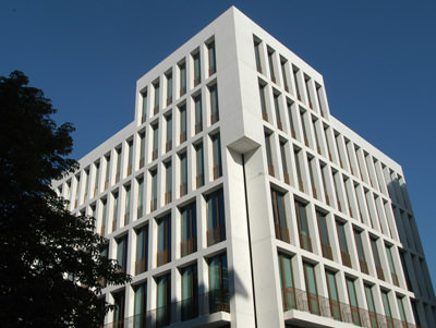 Weissbeton, Wei�er Sichtbeton, Betonfassade, Fassadeverkleidung, Weisszement, Dyckerhoff Weiss