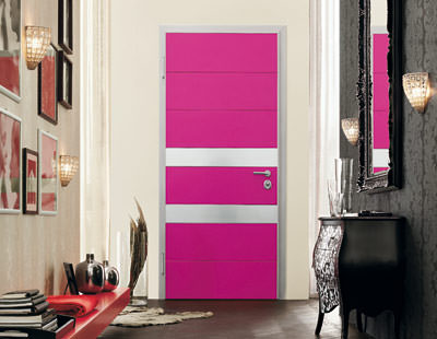 Tekno tür, stark in farbe und konstruktion Wohnung design farben
