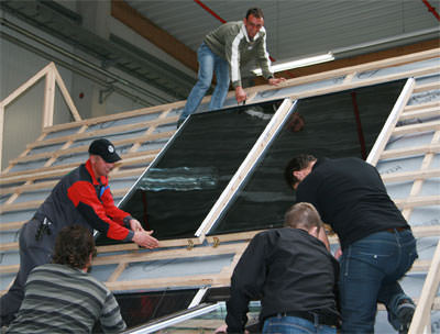 Solardach, Photovoltaik, Dachfenster, Solarthermie, Solarw�rme, Wohndachfenster, Dachfl�chenfenster, Kombination von Solarstrom, 