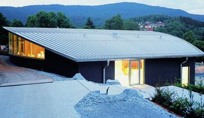 Blob-Architektur, Aluminiumfassade, Alufassade, Aluminiumdach, Aludach, Freiform-Architektur, Aluminium Stehfalzprofil, Geb�udeh�lle