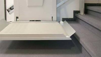 Plattform-Treppenlift, Treppenlift mit Absenkvorrichtung, CAMA-Treppenlift