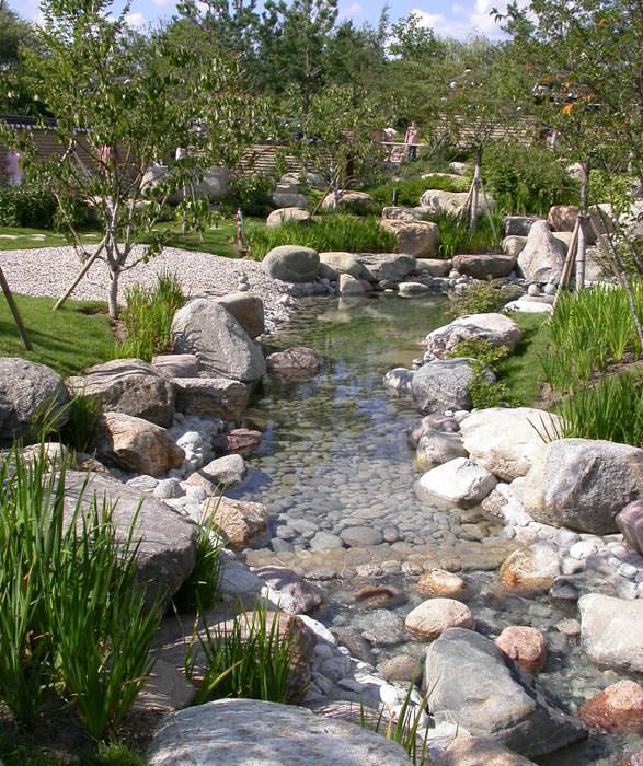 Handgefertigte public design elemente aus naturstein