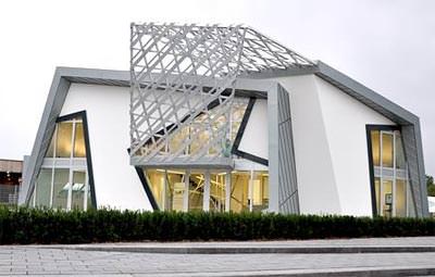 Libeskind Villa, Titanzink-Fassade, Wohnskulptur, Metallfassade, Titanzink, Metalldach, Architekturkritik, Holzrahmenkonstruktion