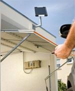 Solare Energie fürs Garagentor | 24 Volt-Torantrieb mit CIS-Solarzellen