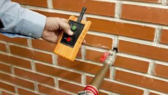 Von Natur aus nichtbrennbare Schütt- und Einblasdämmung aus reiner