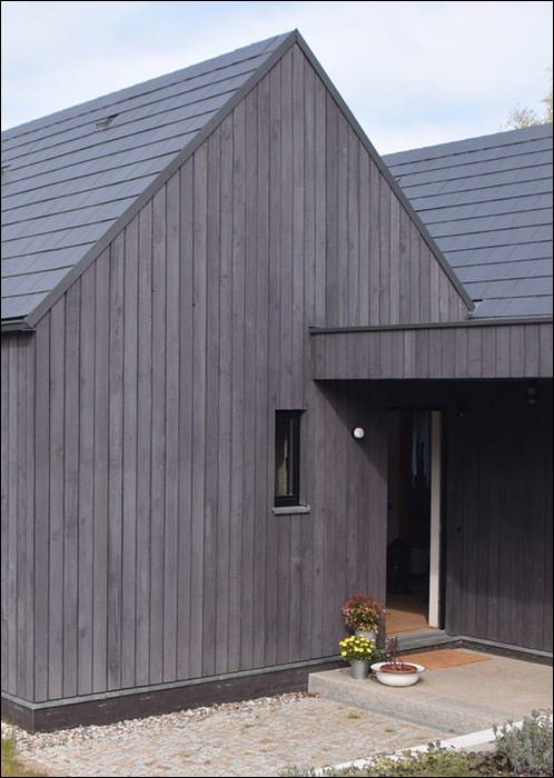 Ferienhaus eines Künstlerpaars mit der Vorliebe für Scheunen, Holz und Schiefer