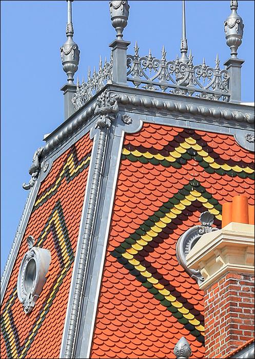 Kunsthandwerk auf dem Dach mit Ornamenten von VMZINC