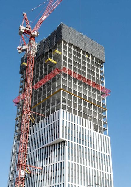 Doka Schalung für Europa-Allee-Tower und VIA Mobile West
