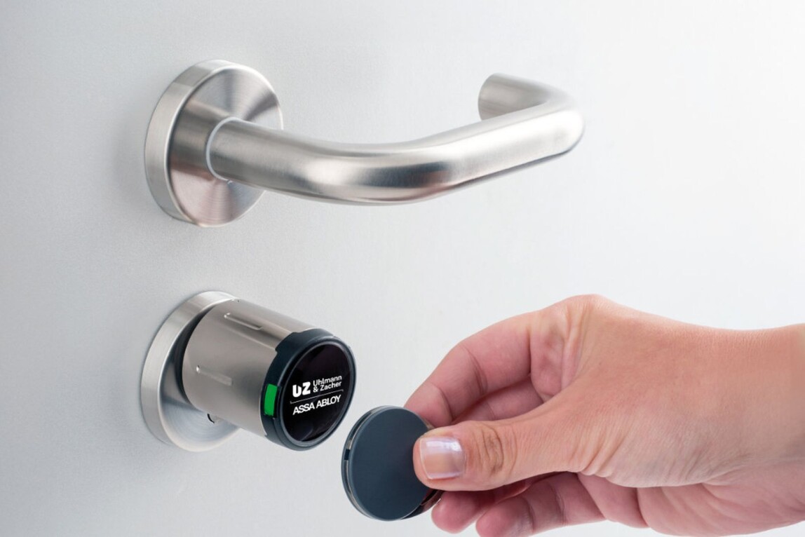 Assa Abloy integriert Uhlmann und Zacher-Komponenten