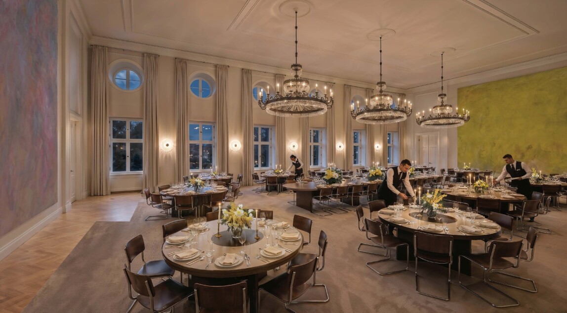 Der Große Saal im Obergeschoss wird – wie hier im Entwurf – für Staatsbankette, aber auch für andere Veranstaltungsformate genutzt. Quelle: Henn GmbH; Berlin