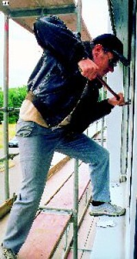 Gerüste können den Versicherungsschutz bei Hausratversicherungen gefährden