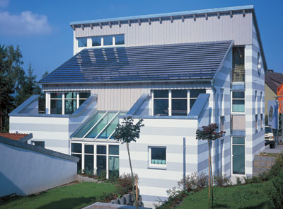 Solartechnik, Sonnenenergie, Photovoltaik, Solarthermie, Solarwärme, Solarstrom, erneuerbare Energiequellen, Solarkollektor, Photovoltaikanlage, Thermokollektoren