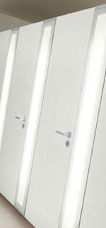 Trennwandsystem NOXX von KEMMLIT-Bauelemente für Toilettenanlagen, WC-Anlagen, Sanitäranlagen, öffentliche Toiletten