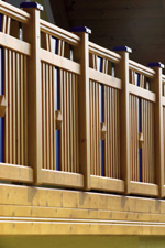 Balkon, Balkongeländer, Vakuumverfahren, Holz, Holz-Balkon, Balkonhersteller, Zaunhersteller, Balkonbauer, Holz, Imprägnierungsschutz, VACU PROTECT, UV-Strahlen, Wind, Wetter, Pilz, Schädlingsbefall, Imprägnierung