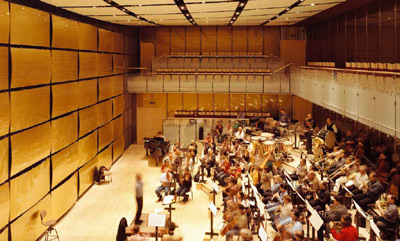 "Gläsernen
Saal" des Musikvereins Wien: goldenes Glas, Glaselemente, Brüstungen, Wandverkleidungen