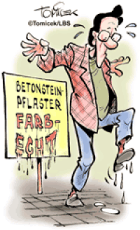 Betonpflaster in Anthrazit muss länger als zwei Jahre glänzen