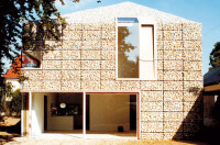 Fassadengestaltung durch Steinkörbe