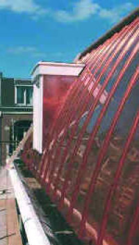 Studie des Umweltbundesamtes bestätigt Umweltverträglichkeit von Metalldächern