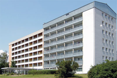 Sanierung, Neubau, Gebäudedämmung, Fassadendämmung, Heizung, Kühlung, schlechte Dämmung, Außenwände dämmen, Trinkwasserverbrauch, Stromverbrauch, Heizkosten, Primärenergiebedarf