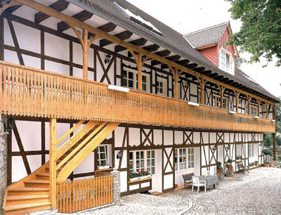 Fachwerk, Fachwerkhaus, Fachwerksanierung, Altbausanierung, Hantierungszeichen, Holzeinschlagmarken, Handwerksmarken, Versetzmarken, Sanierung historische Gebäude, historische Handwerkstechniken, Fachwerkhäuser