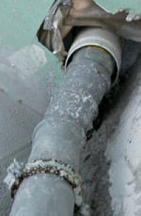 Richtige Montage und Demontierbarkeit von Abgasleitungen