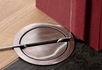 Unsichtbare "Türbänder" gibt es auch für Ganzglastüren