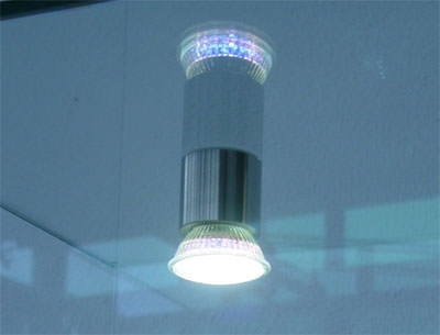 Lichtdesign, PowerKontakt, Best of Material Award 2006, Glasdesign, Strom unsichtbar leiten, keine Kabel, Verbundglas, Flachglas-Folienverbund, Stromversorgung, Niedervolt-Gleichstrom, Leiterbahnen