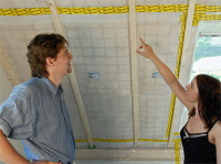 Frühzeitige Dichtheitsmessung schützt vor teuren Folgen: Fachverband Luftdichtheit in Bauwesen