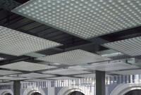 Leuchtdioden verdrängen Glühlampen (incl. Vergleich von Leuchtmitteln)