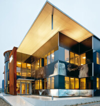 Textilfassaden: neue Stofflichkeit mit vielen Gestaltungsoptionen