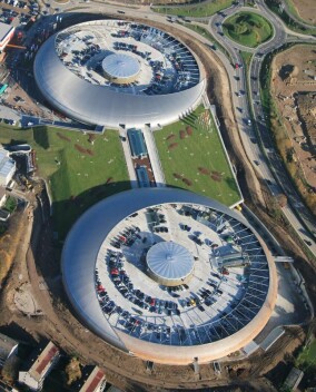 Ufo-ähnliches Fachmarktzentrum in Baden-Baden gelandet