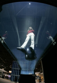 Innovationspreis für erste Brücke aus kalt gebogenem Glas