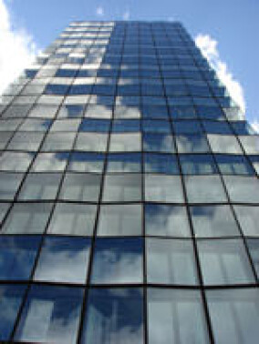 Kontrollierte Aufzugsschachtentrauchung für kurze Schächte