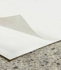 Transparenter Schutz für beanspruchte Böden im Klinik- und Pflegebereich